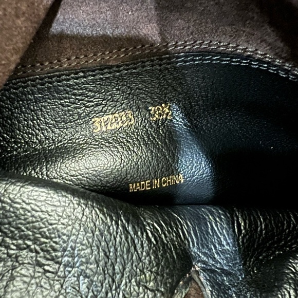 PRADA Double Buckle Suede Wedge Boot.38.5 - Picture 13 of 16